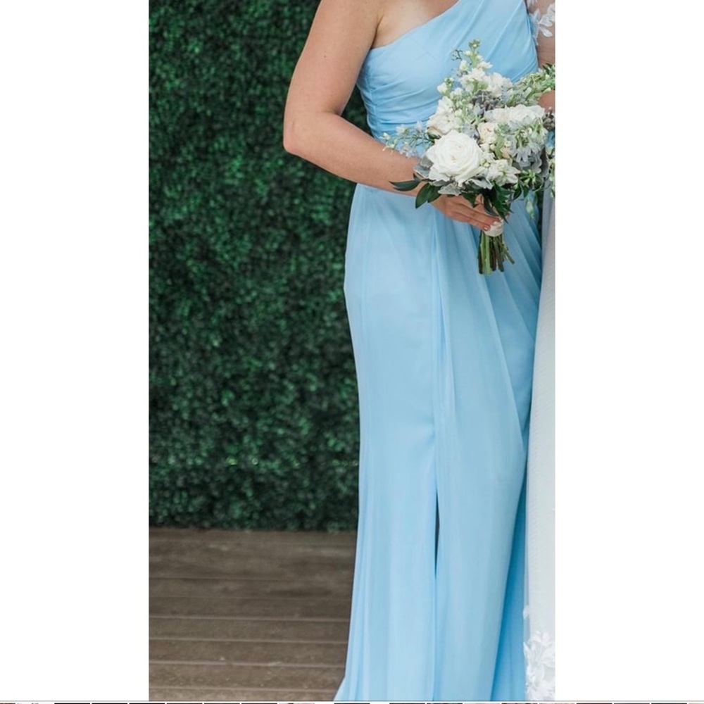 David bridal ice blue size six wore for a few hours